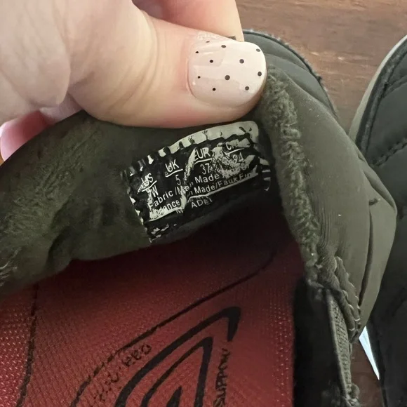 Ryka Quilted Slip-On Loafers - olive green White Sole women’s 7 - Picture 7 of 7